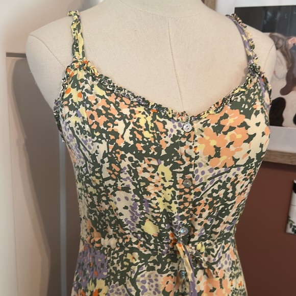 Rails Adalyn Gardenia pastel ruffle trim button front M Ruffled Tiered Sundress - Picture 5 of 16